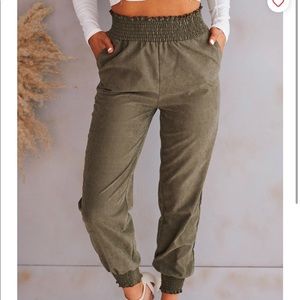 NWOT Late Riser Jogger Pants (Olive)